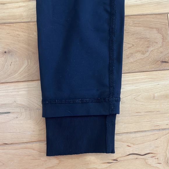 Ivivva 7/8 leggings - Picture 2 of 8